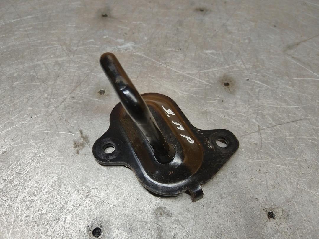 Замок спинки сиденья 61RAL4 Ford Fusion