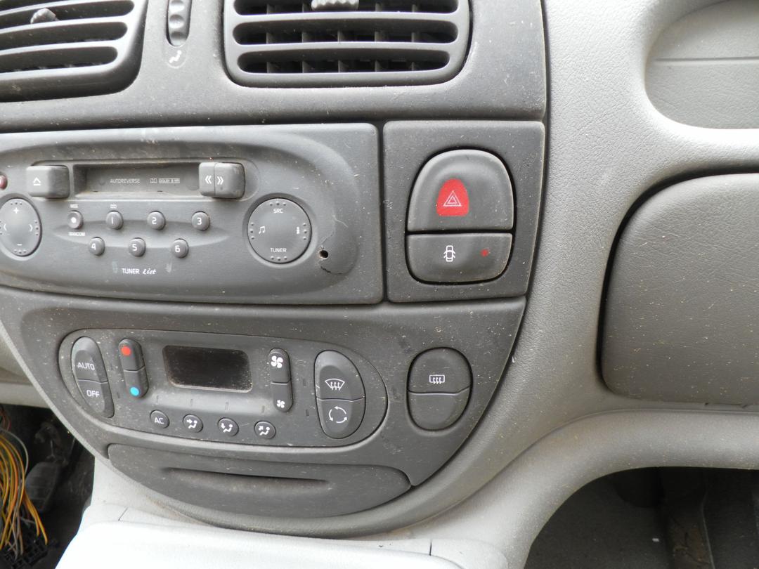 Кнопка обогрева заднего стекла 9B5019 Renault Scenic - Фото 1