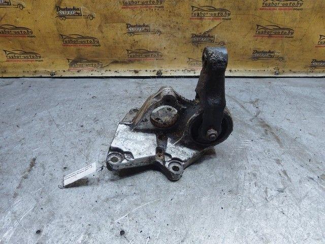 Кронштейн полуоси HFE3PB Citroen Xsara Picasso