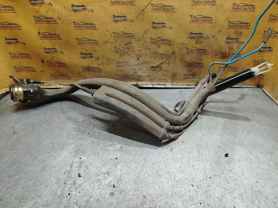 Горловина топливного бака UBYOX7 Ford Galaxy - Фото 2