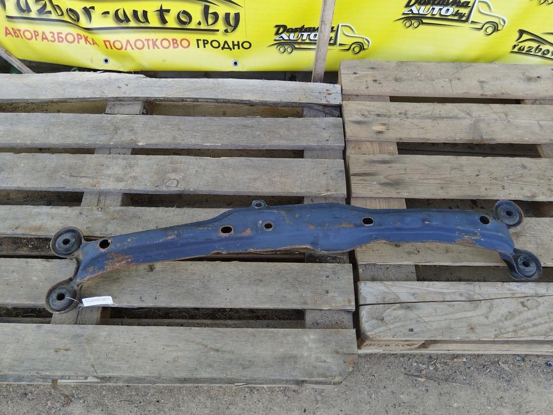 Балка под радиатор 7273QU Volkswagen Passat купить в магазине запчастей бу