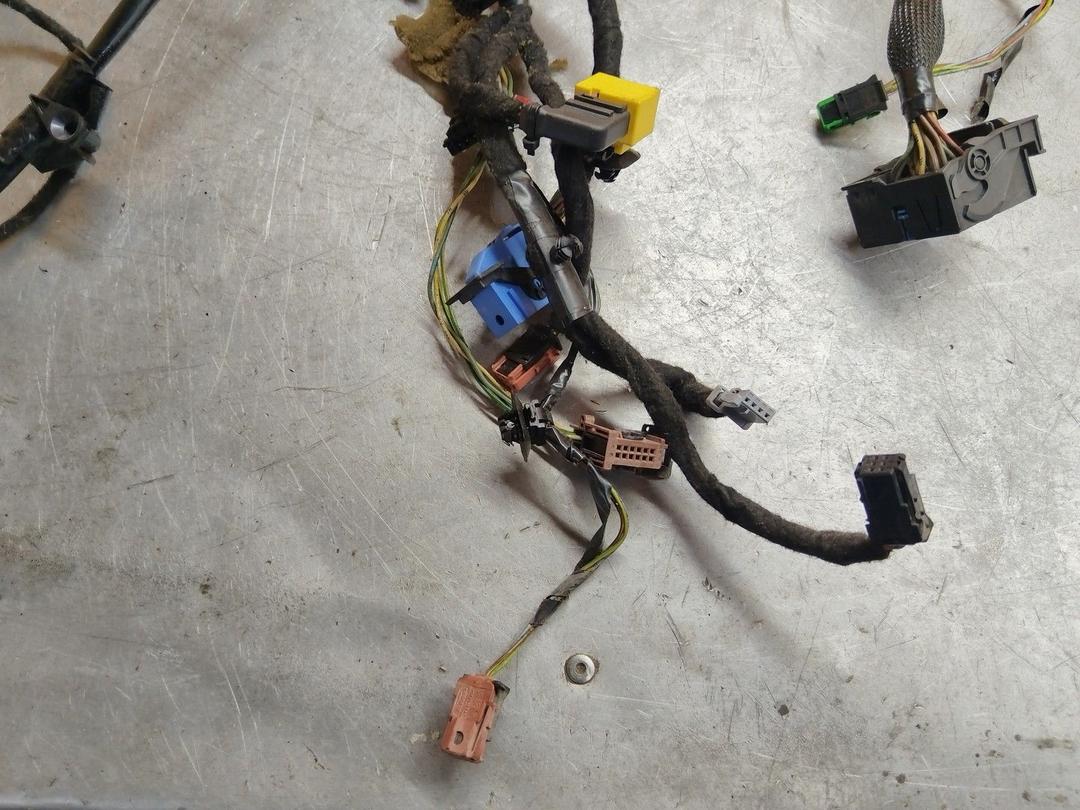 Проводка салона 8FQQD1 Citroen C4 - Фото 11