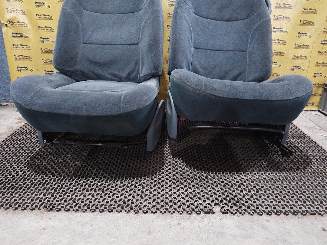 Сиденье переднее 2WRS83 Renault Scenic купить в магазине запчастей бу