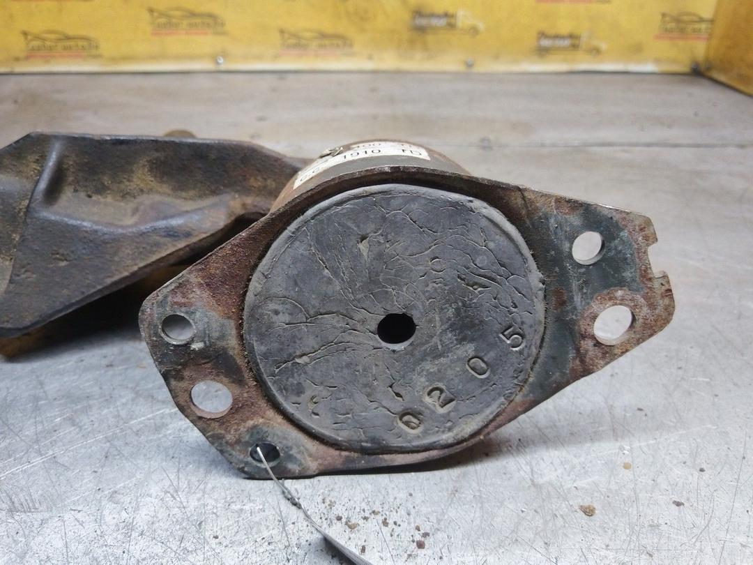 Подушка крепления двигателя AKJSZV Alfa Romeo 147 купить с доставкой