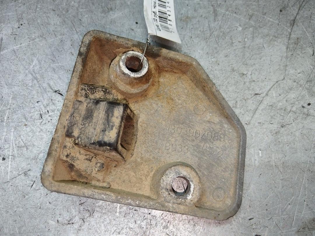 Ответная часть (скоба) замка двери NI66M2 Citroen Jumper купить с доставкой