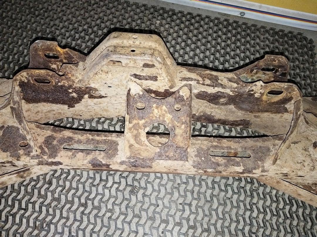 Балка подвески задняя E7YLUR Mazda 6 undefined