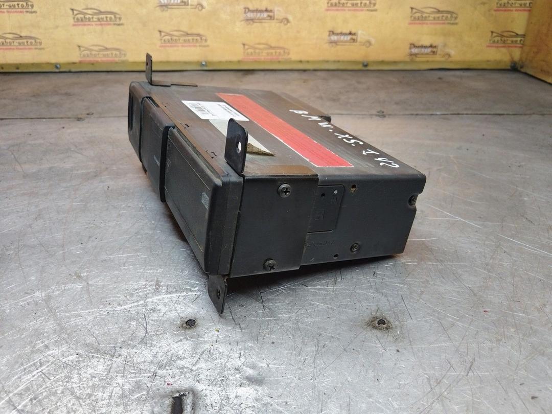 CD-чейнджер 1IV0OH BMW X5 E53 купить с доставкой