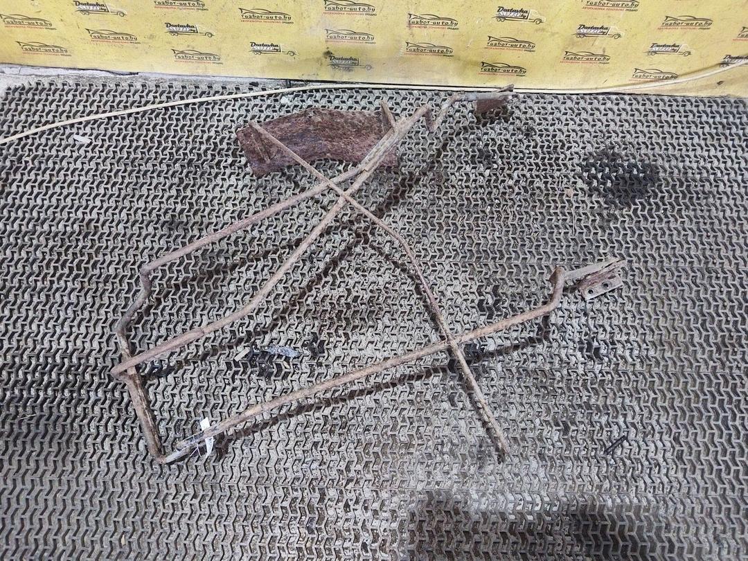 Крепление запаски TZ0SA3 Hyundai Trajet - Фото 3