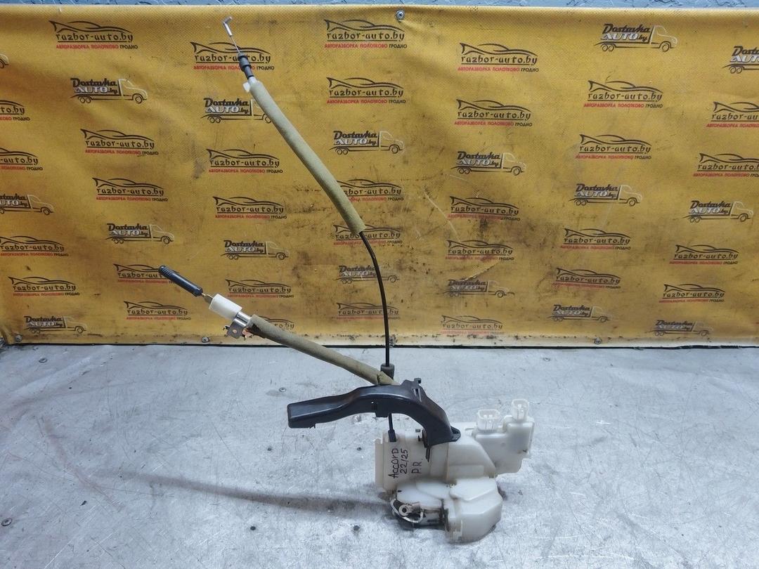 Замок двери передней правой ILHNSX Honda Accord купить в магазине запчастей бу