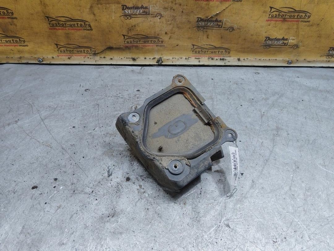 Кронштейн крепления бампера заднего Q5AM10 Renault Laguna купить