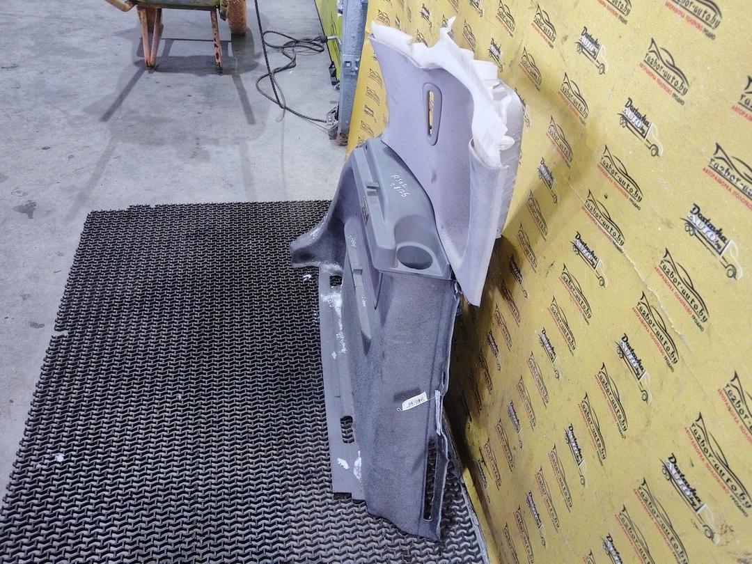 Обшивка багажника SQMTAE Renault Scenic купить на авторазборке