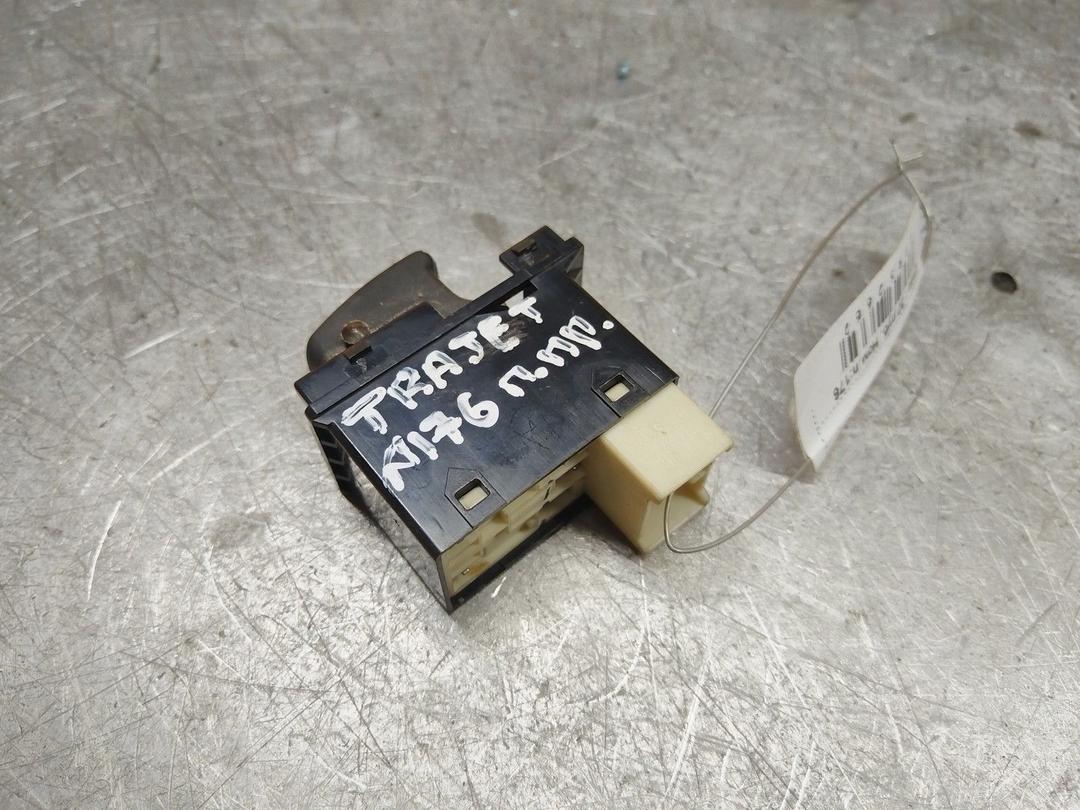 Кнопка стеклоподъемника переднего правого 61LC37 Hyundai Trajet - Фото 2