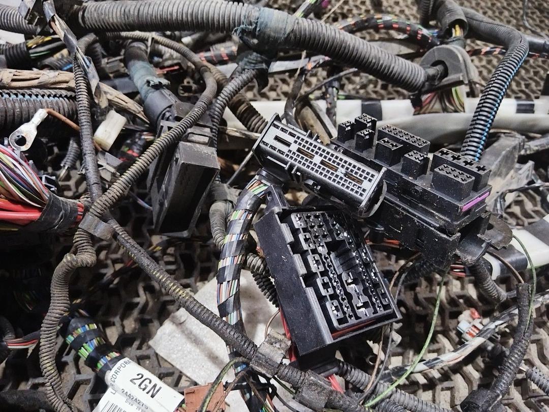 Проводка салона 8XBNF3 Opel Vectra undefined