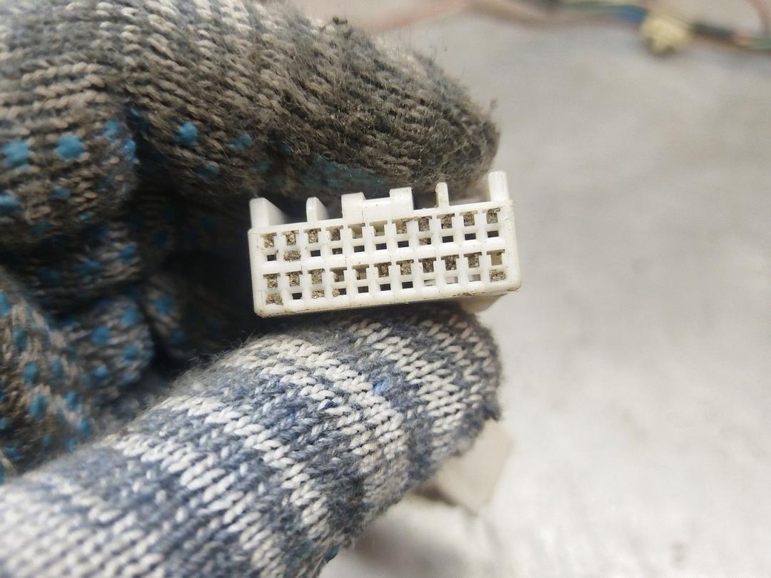 Проводка двери передней левой QHEQIA Toyota Avensis - Фото 2