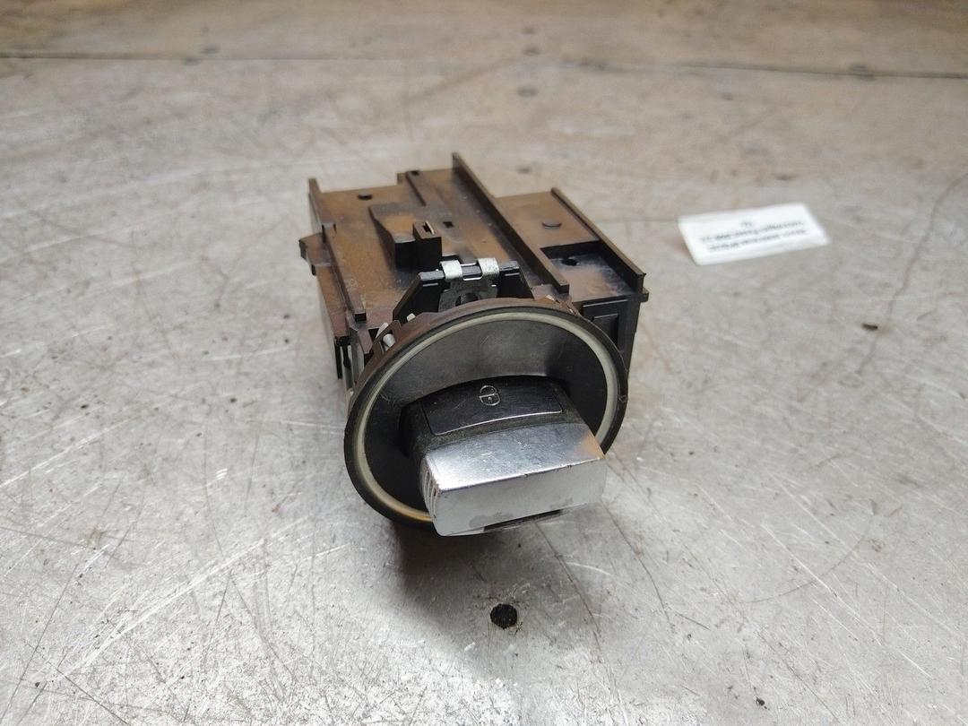 Замок зажигания 0PGU3C Volkswagen Passat - Фото 2