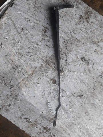 Щеткодержатель (поводок стеклоочистителя, дворник) PHWV8A Chrysler Voyager купить