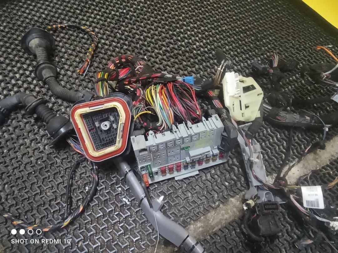 Проводка салона I4P3Y4 Opel Zafira - Фото 9