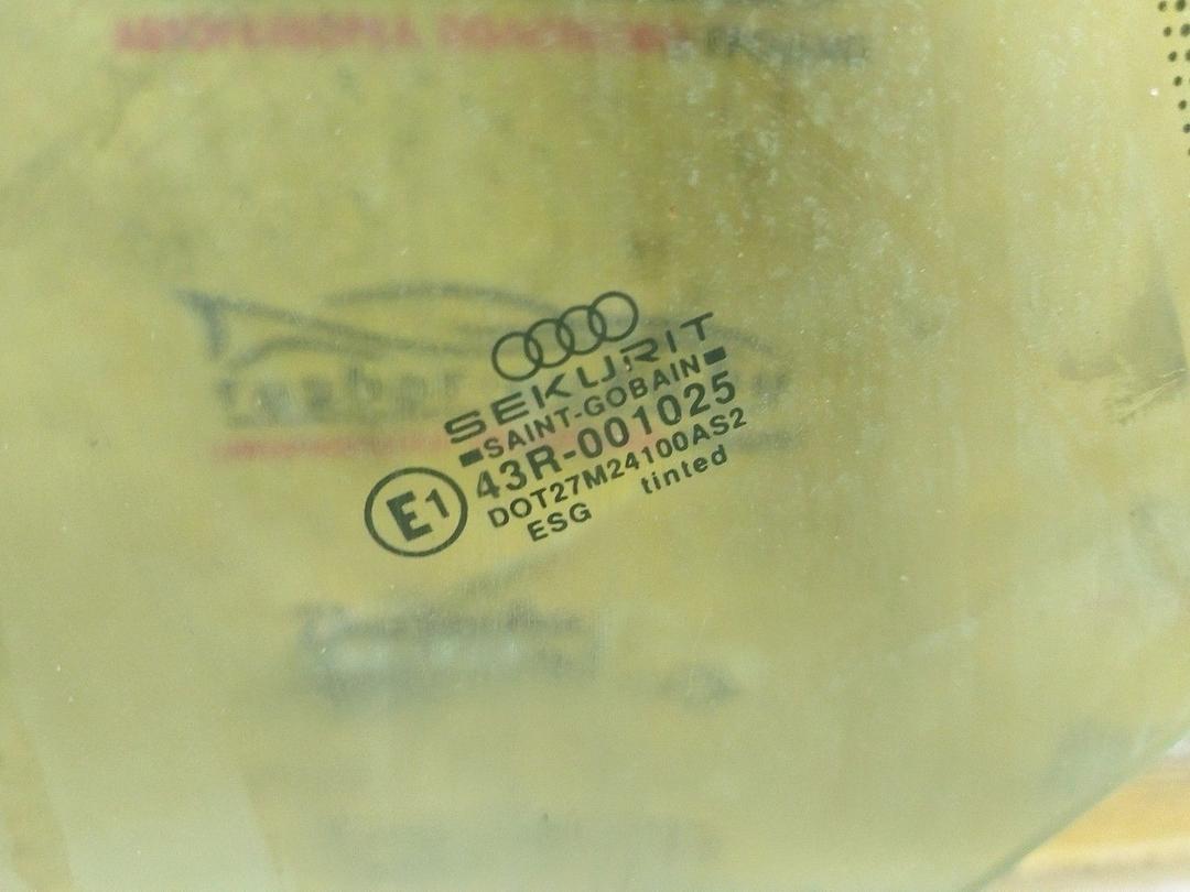 Стекло двери задней правой ORYU0M Audi 80 купить