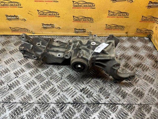 Кронштейн вискомуфты 8E5WLJ Audi A4