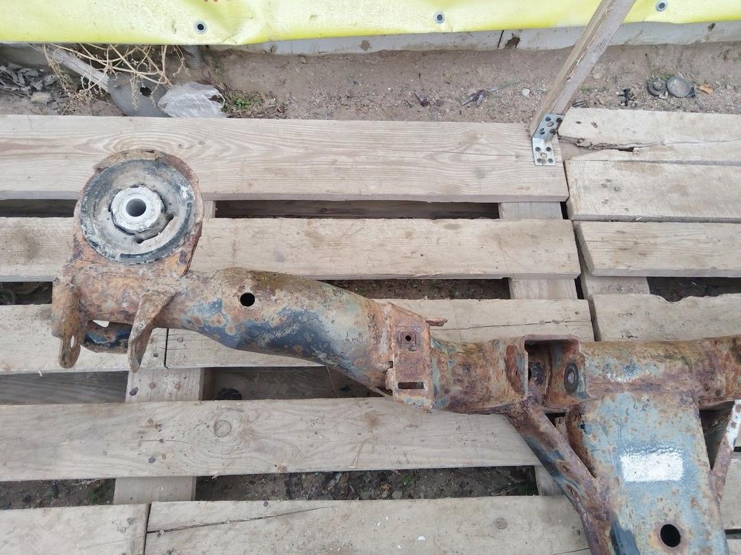 Балка подвески задняя NBY88R Ford Galaxy купить с доставкой. Огромный выбор запчастей и марок авто. У нас есть практически все.