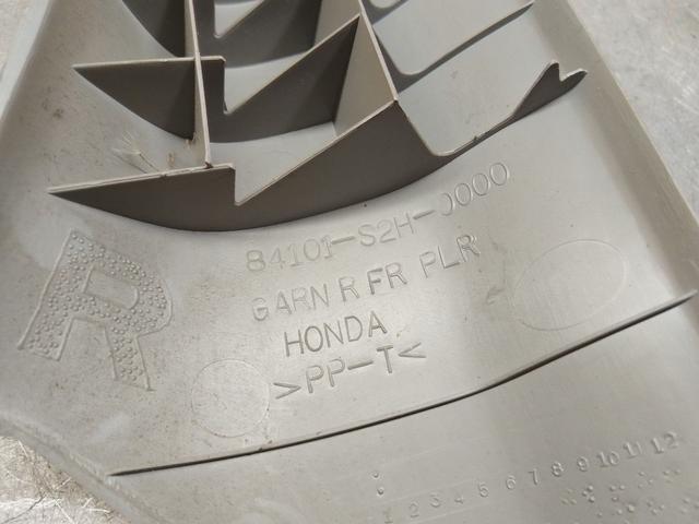 Обшивка стойки передней правой JW1BEU Honda HR-V купить с доставкой