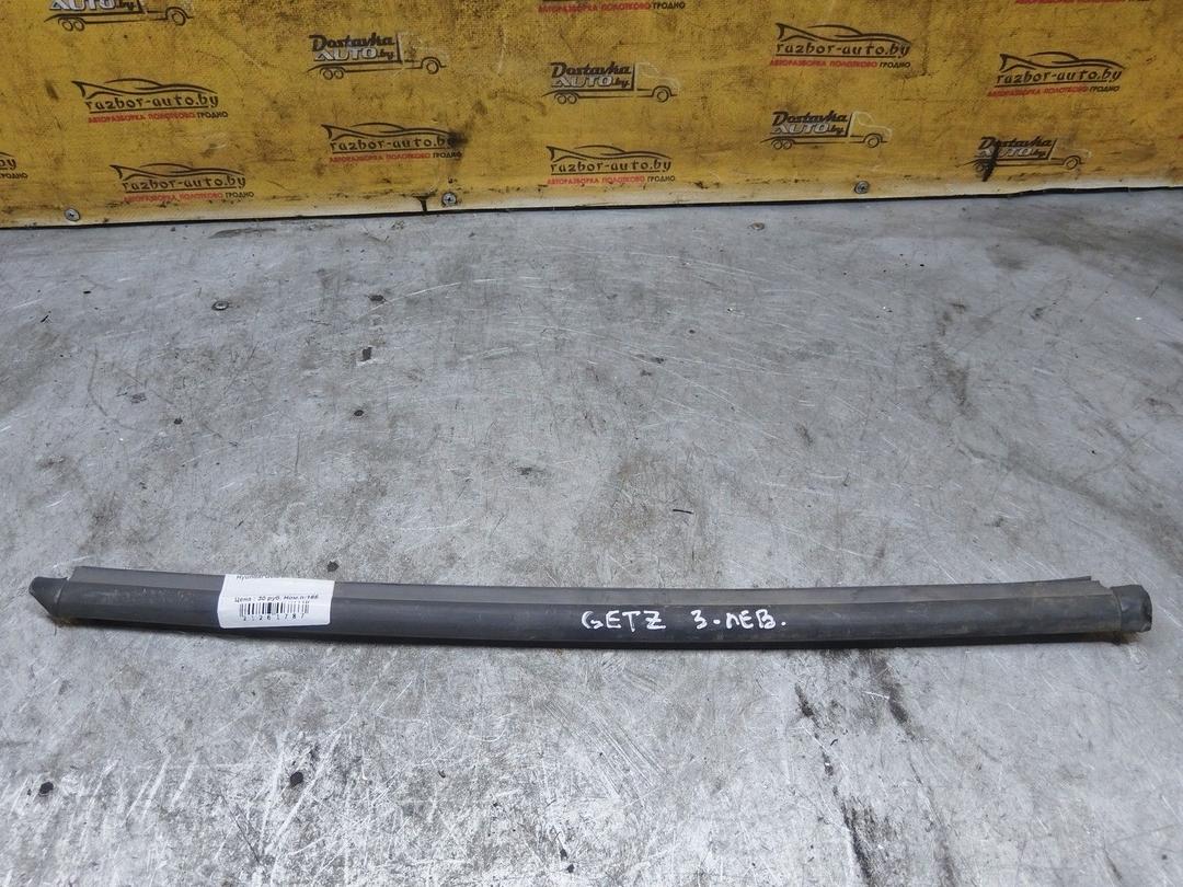 Молдинг стекла двери задней левой наружный 6JG052 Hyundai Getz