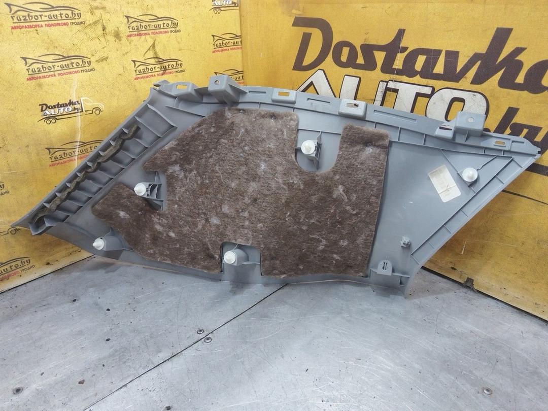 Обшивка стойки задней правой LD8R63 Kia Sorento купить