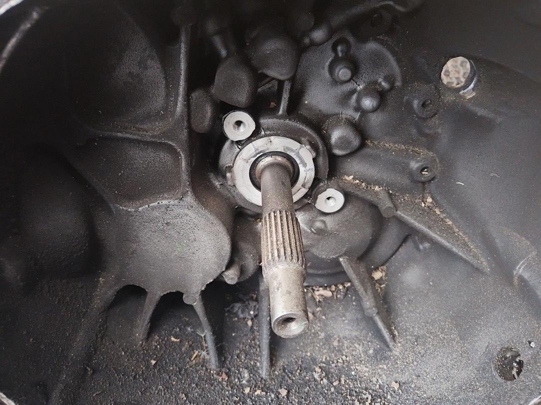 КПП механическая (МКПП) 5-ступенчатая GBNYRD Renault Scenic купить