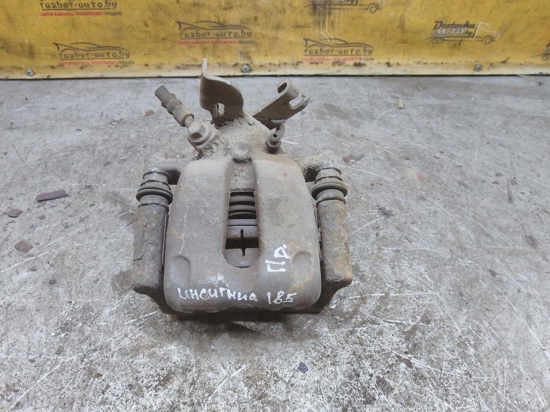Петля двери передней левой F6K7W6 Audi A4