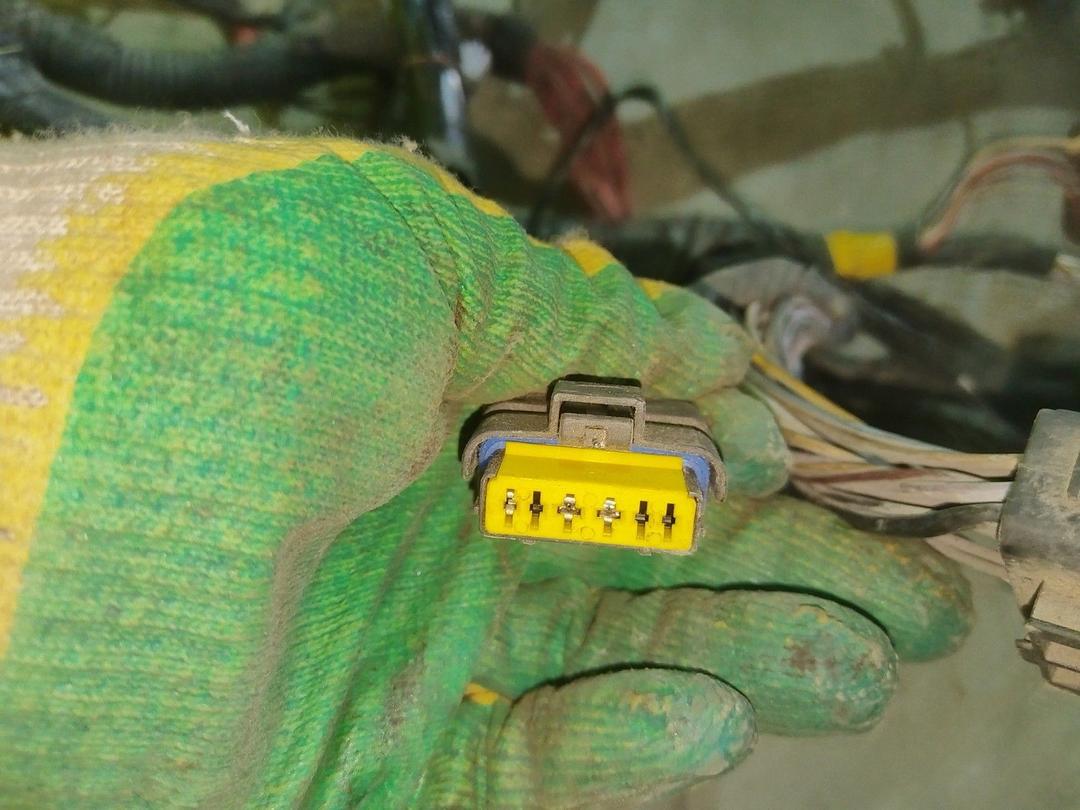 Проводка салона U8WHPO Renault Laguna undefined