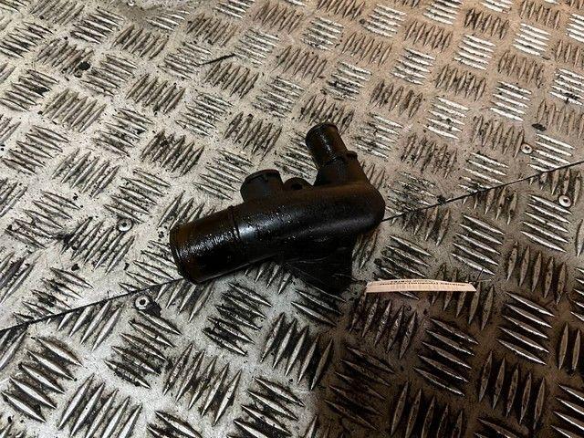 Фланец (тройник) системы охлаждения HIB754 Peugeot 307 купить с доставкой