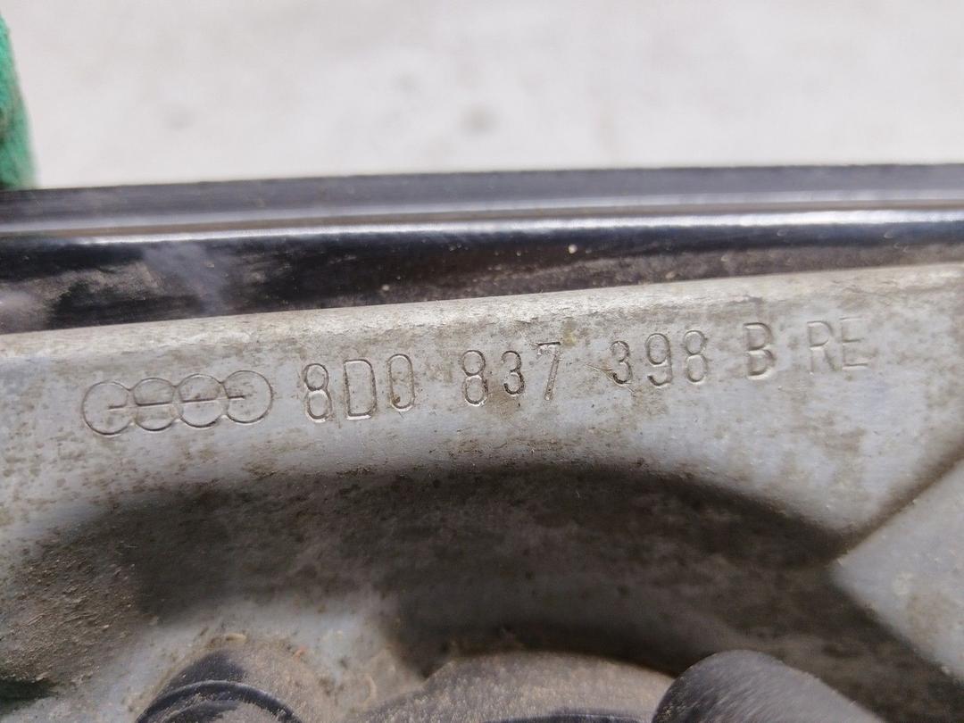 Стеклоподъемник электрический передний правый ZS6UKW Audi A4 купить