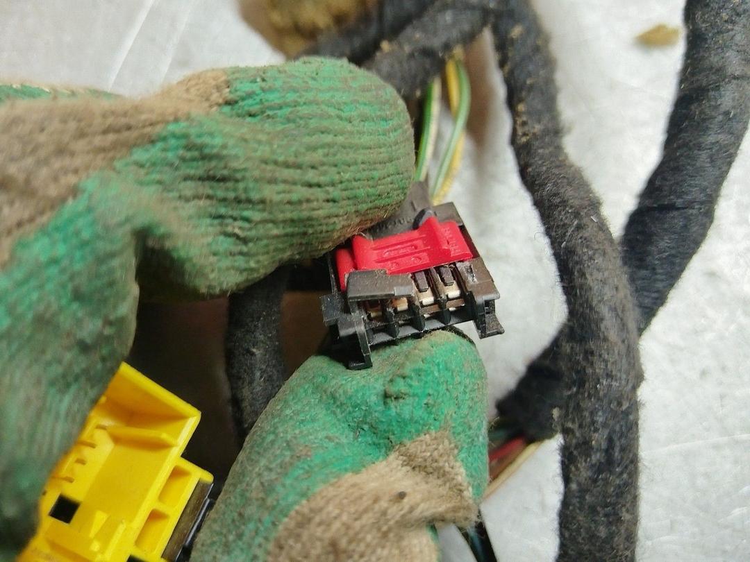 Проводка салона 8FQQD1 Citroen C4 undefined