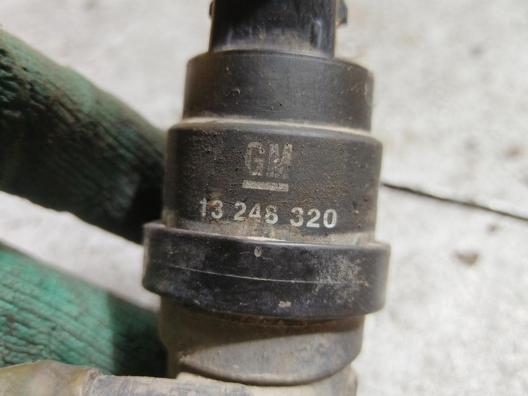 Насос (моторчик) омывателя стекла 6KV380 Opel Astra купить на авторазборке