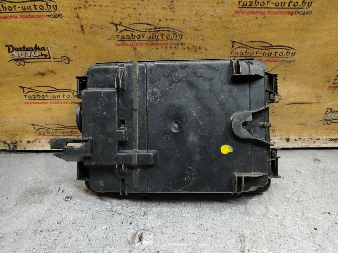 Короб предохранителей 2EUE06 Volkswagen Passat - Фото 4