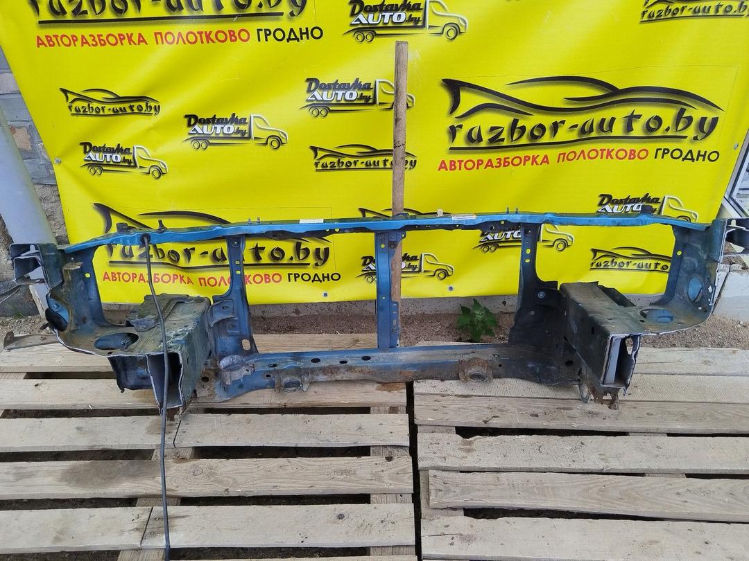 Передняя панель крепления облицовки (телевизор) 5OPVVL Mazda Premacy undefined