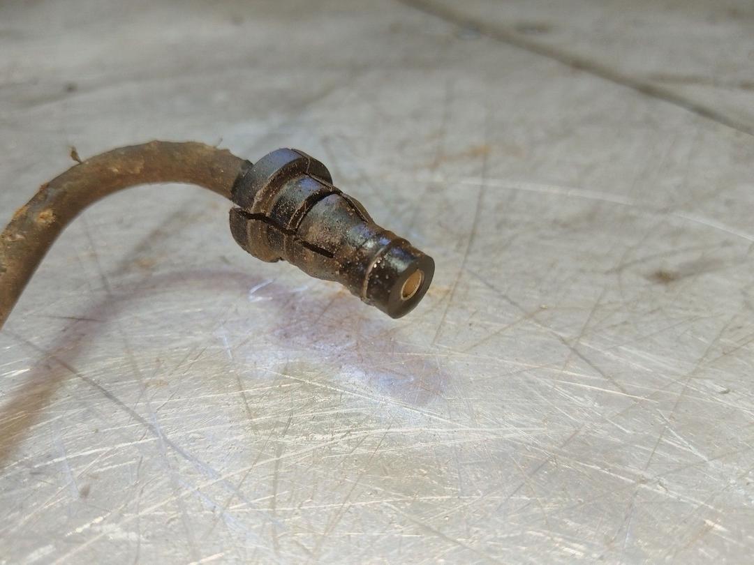 Трубка сцепления NVAPGG Renault Safrane купить в магазине запчастей бу