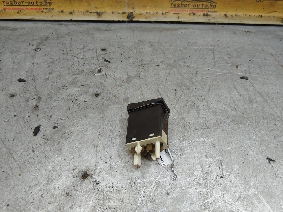 Кнопка противотуманных фар RWC137 Audi 100 купить с доставкой