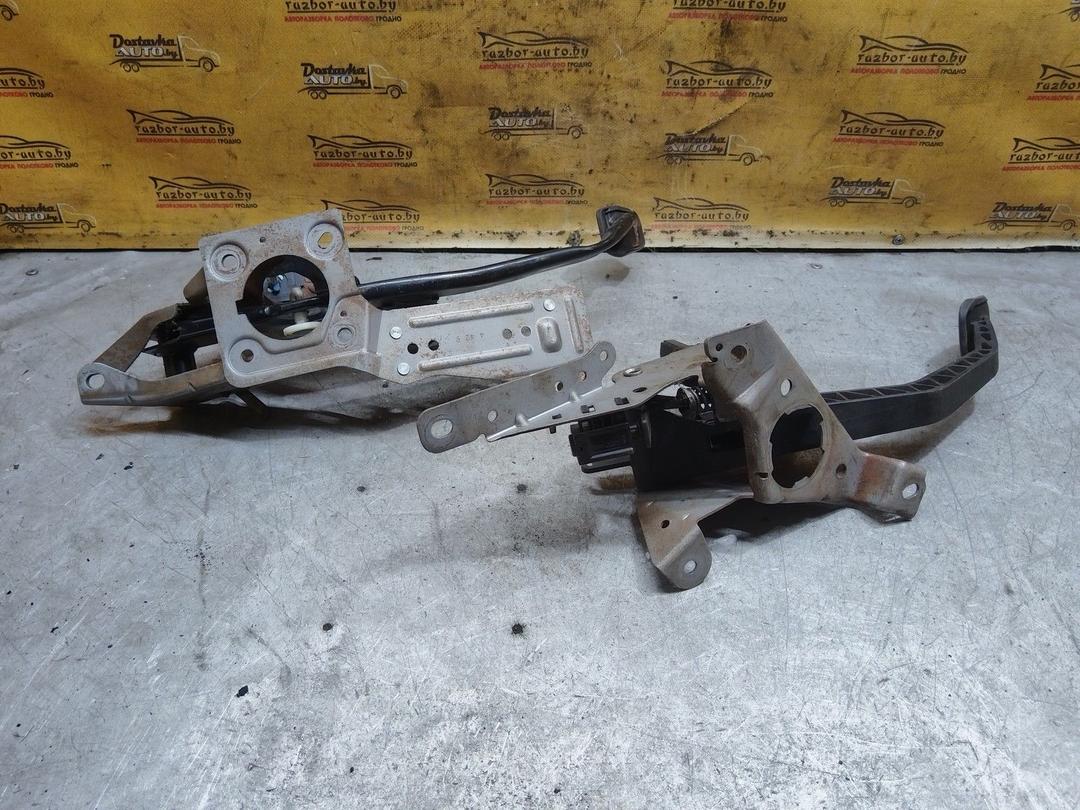 Узел педальный (блок педалей) VINU55 Ford C-Max купить на авторазборке