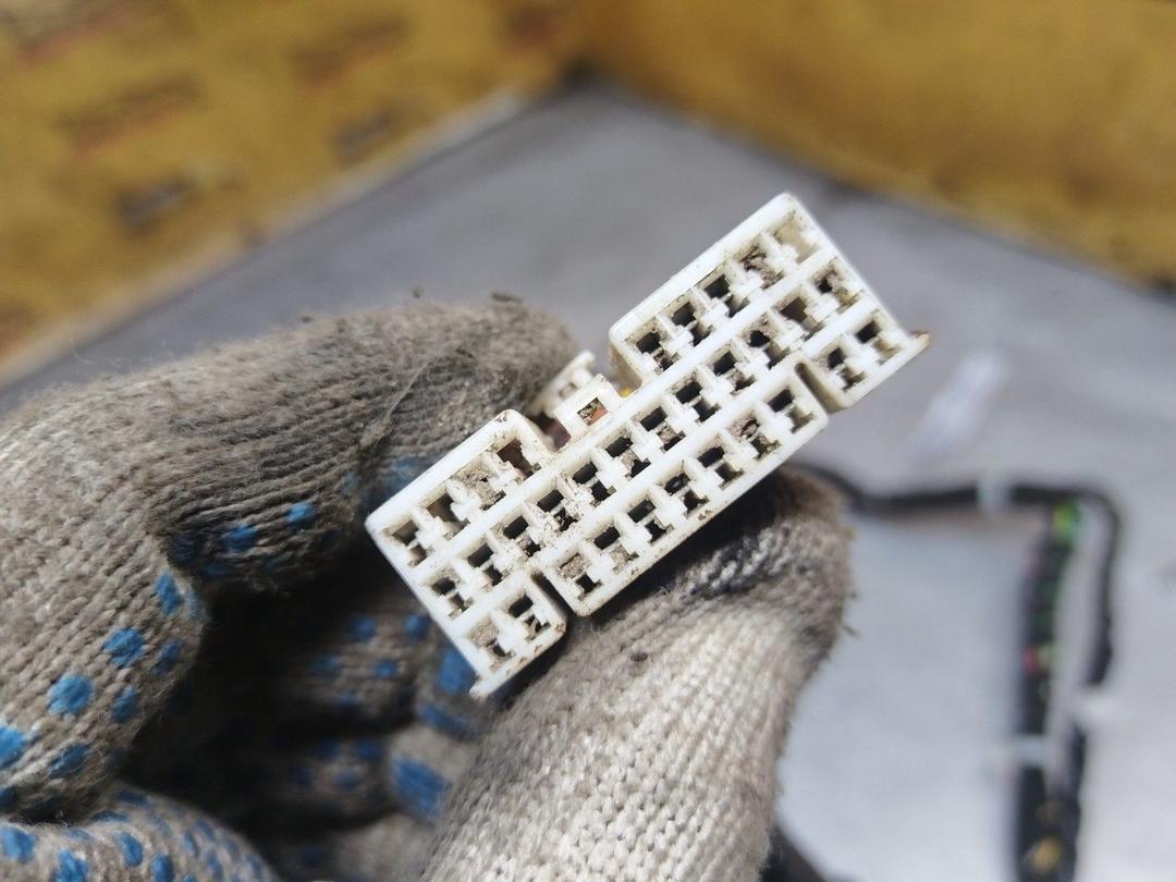 Проводка двери передней левой FD40S2 Mitsubishi Space Star - Фото 3