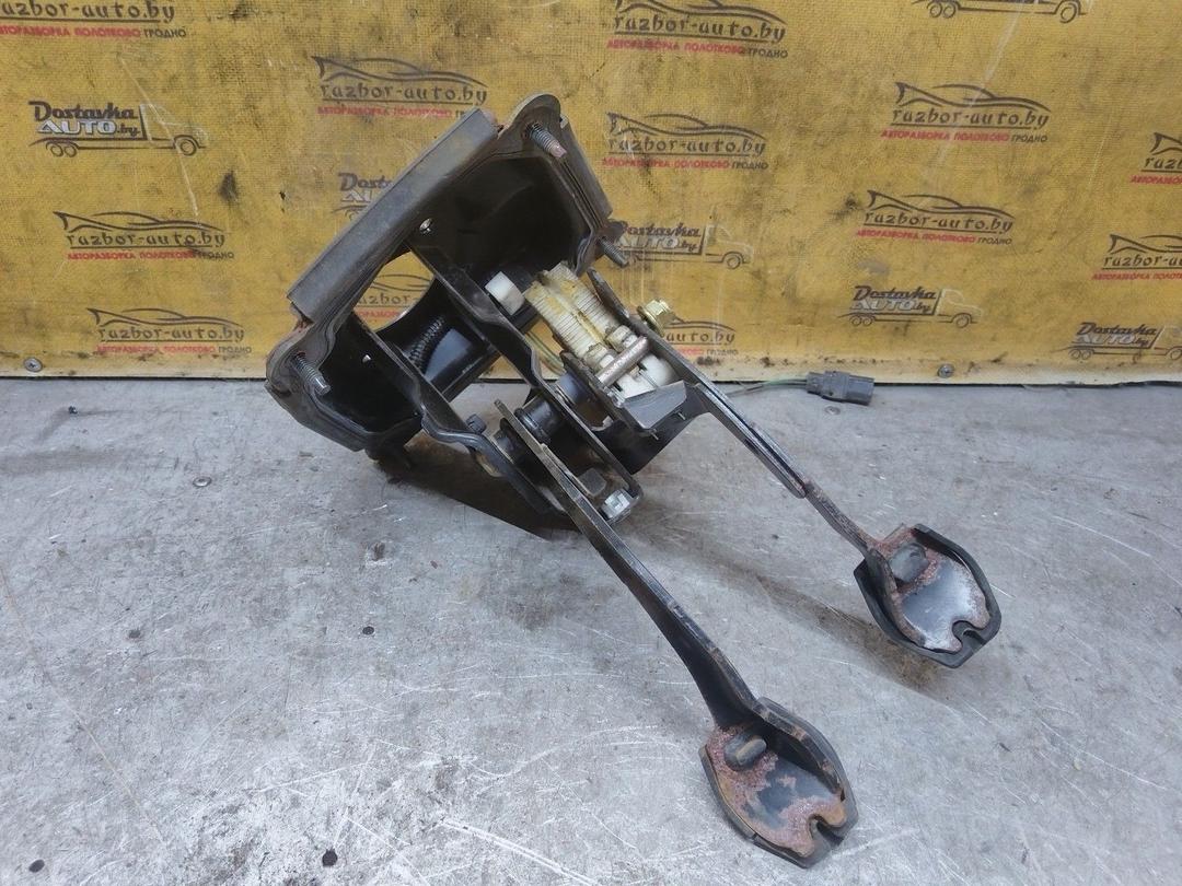 Узел педальный (блок педалей) SDDNQR Renault Megane купить на авторазборке