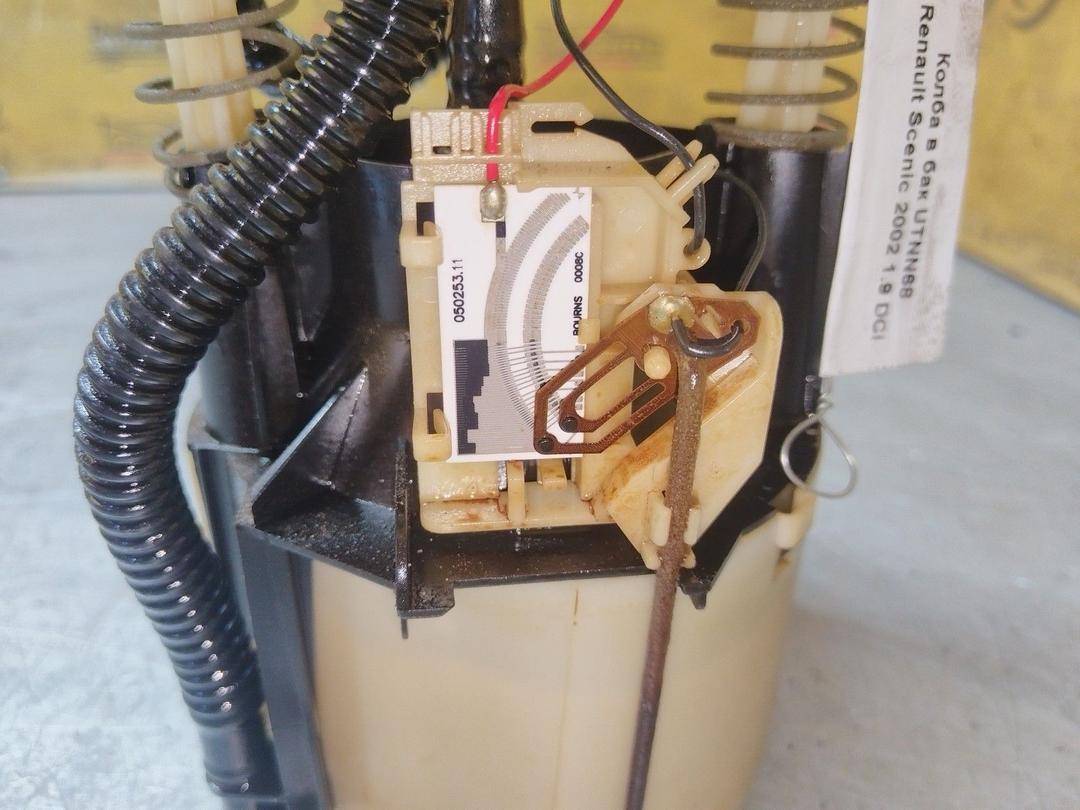 Колба в бак UTNN68 Renault Scenic купить с доставкой