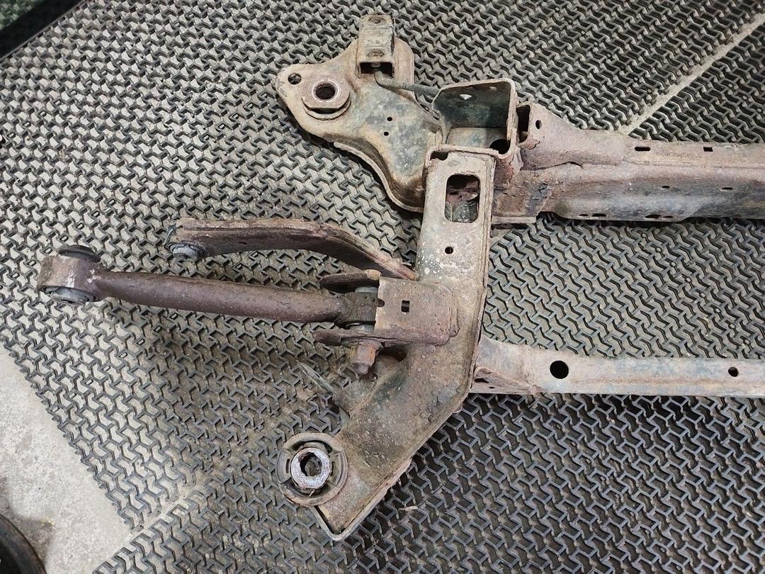 Балка подвески задняя OX7NG6 Ford Fusion - Фото 2