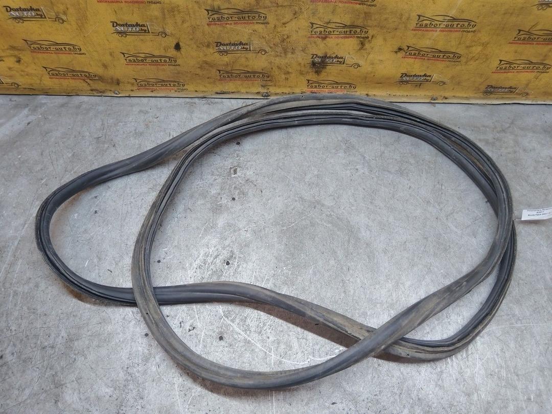 Уплотнитель багажника 5IXZYT Skoda Fabia купить