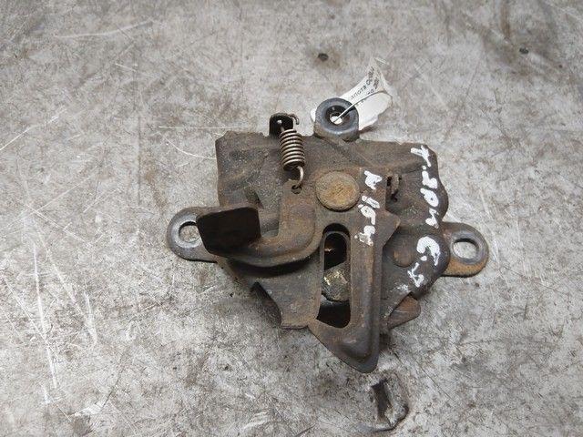 Замок капота OC98U4 Toyota Yaris Verso купить