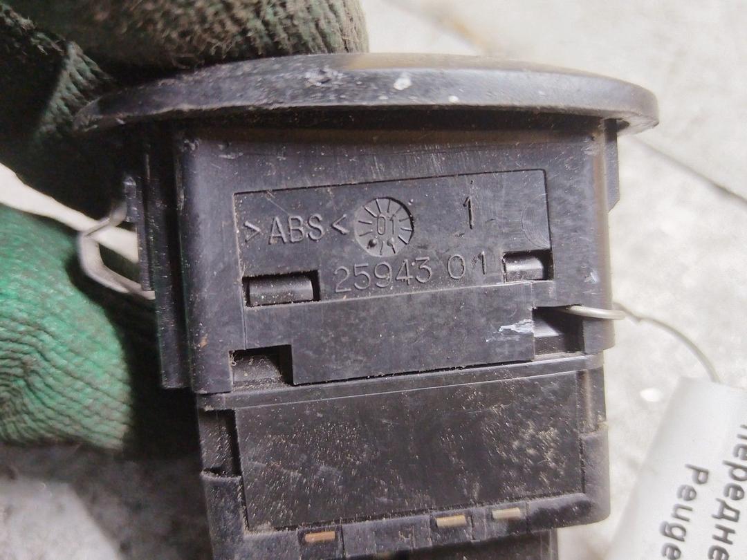 Кнопка стеклоподъемника переднего правого 5NCDQE Peugeot 406 - Фото 4