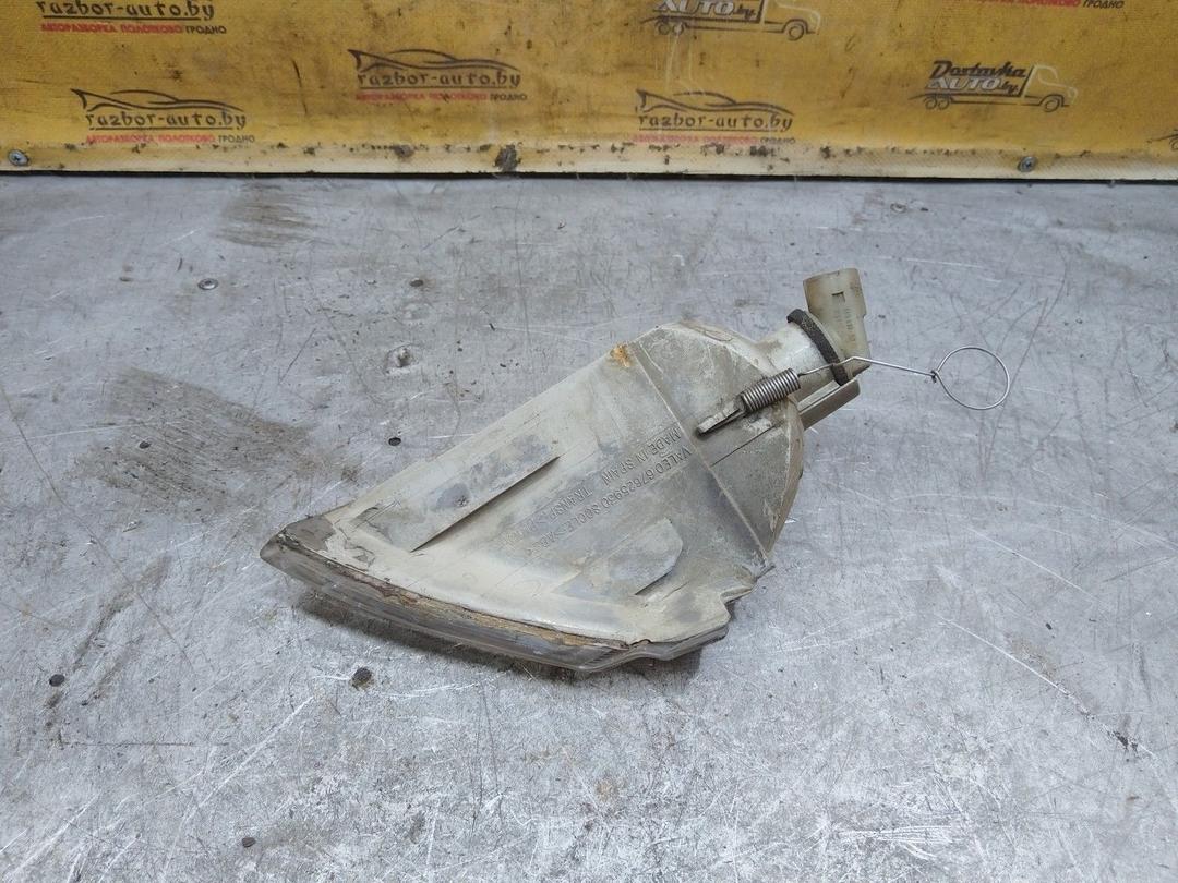 Поворотник левый 9LF9F1 Renault Laguna купить с доставкой