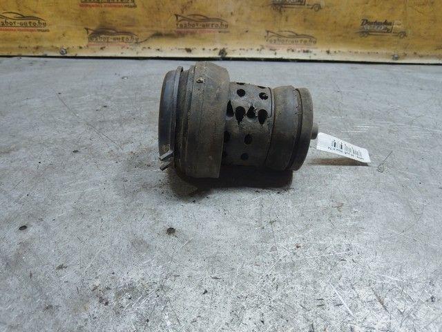 Подушка крепления двигателя ION17Y Volkswagen Vento купить с доставкой