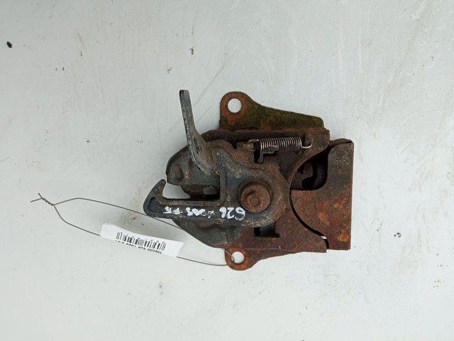 Замок капота 2XL5X6 Mazda 626