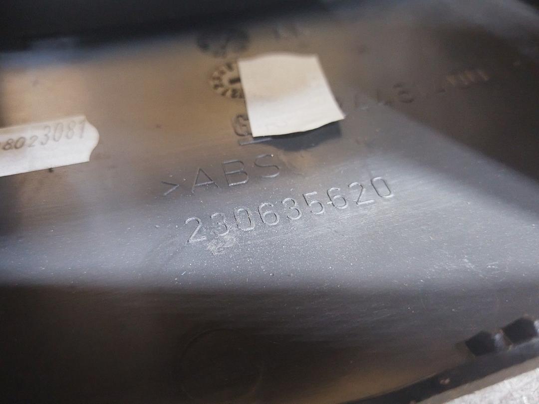 Консоль салона (центральная часть) 1S01BF Opel Vectra купить с доставкой